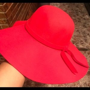 Ladies felt hat